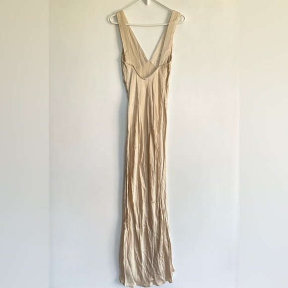NWT Rumored Sunset Strip Maxi Dress Elegant Cream Satin Sleeveless V Neck Small - Picture 4 of 15